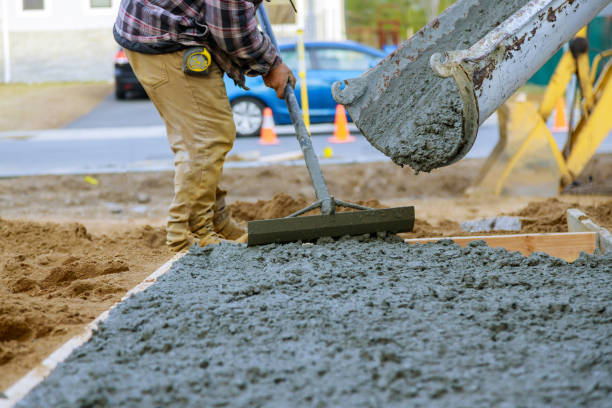 Best Affordable Concrete Contractor  in Flippin, AR